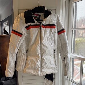 Karbon White ski jacket with double stripes in red and black